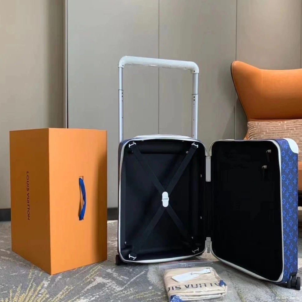 55 CUSTOM 37L HORIZON SUITCASE BLUE MONOGRAM 0823